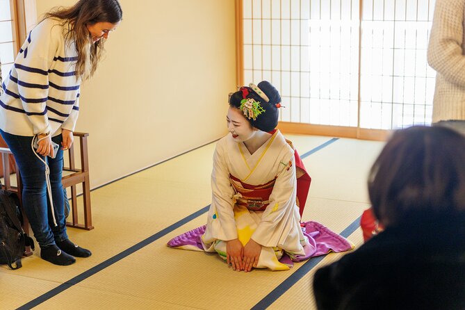 Kyoto: Meet the Geisha Maiko with Gion Walking Tour - The question-and-answer session is the real prize