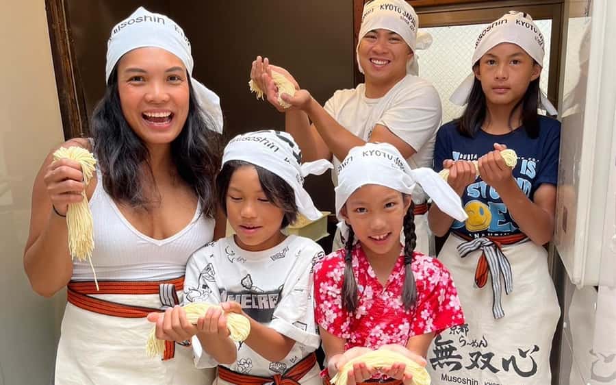 Kyoto Michelin Ramen Workshop or Painting Ramen Essentials - Painting a ramen bowl or spoon