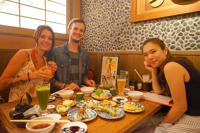 Kyoto Night Foodie Tour in Gion (9+ dishes + 6 Sake tastings) - Key points at a glance