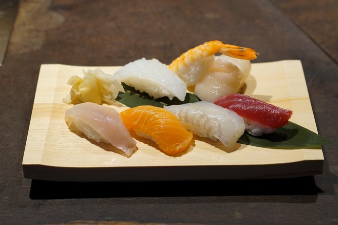 Kyoto Night Foodie Tour in Gion (9+ dishes + 6 Sake tastings) - Kawaramachidori and the sake finish
