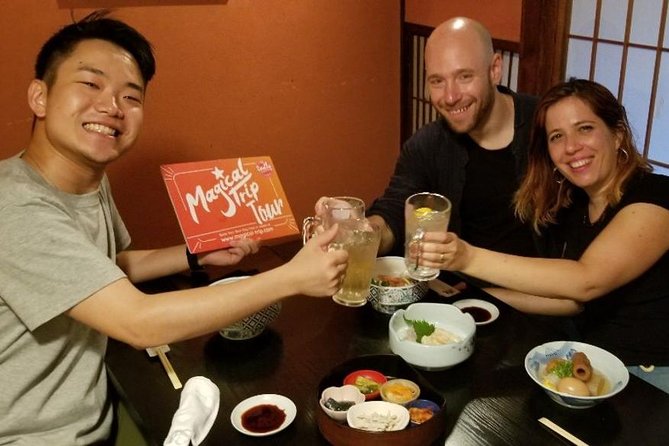 Kyoto Night Foodie Tour in Gion (9+ dishes + 6 Sake tastings) - Who should book this experience