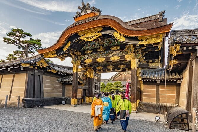Kyoto: Nijo, Kinkaku-ji, Arashiyama, Kiyomizu & Fushimi Inari - Key points at a glance