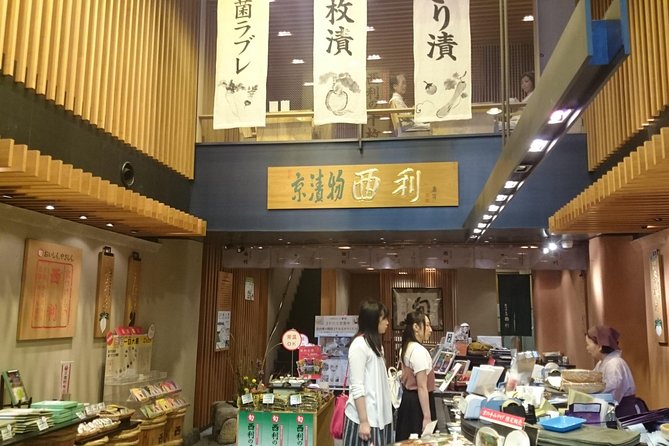 Kyoto Nishiki Market Food and Culture Walking Tour - Shinkyogoku and Teramachi show modern Kyoto
