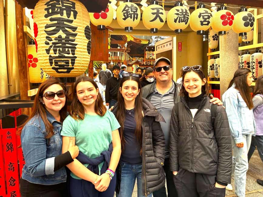 Kyoto: Nishiki Market Tour with a Local Foodie & 3 Tastings - Entering Nishiki Market and its 400 meters of food