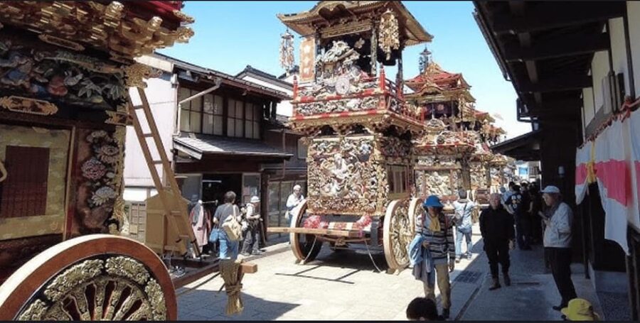 Kyoto/Osaka: Mount Koya and Wakayama Private Day Trip - Daimon Gate makes a dramatic first stop
