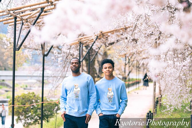 Kyoto Photo Shoot by Professional Photographer (77K Followers) - Who Should Book This Experience