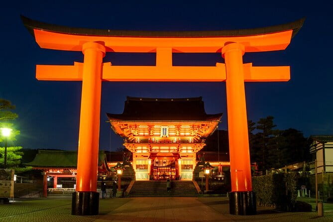 Kyoto Photography Masterclass - Private Photography Lesson - Gion: wooden streets and careful framing
