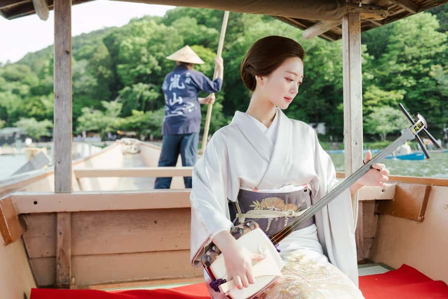Kyoto: Private Boat Cruise with Shamisen and Games - Setting off from the Arashiyama riverbank