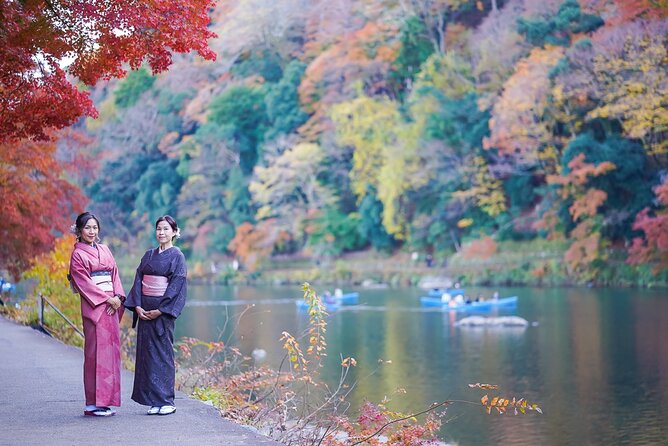 Kyoto Private Photo Shoot & Tour by SnapKyoto - Fushimi Inari’s endless red gates