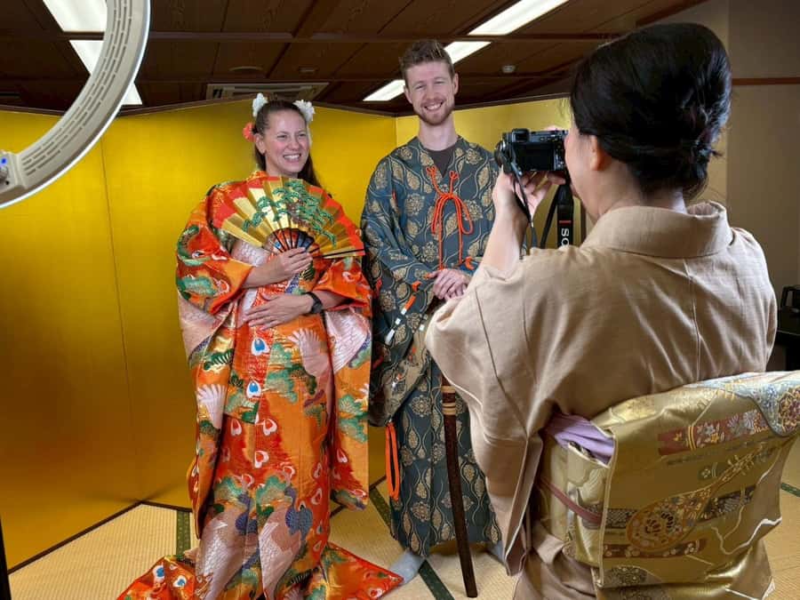 Kyoto Private Tea Ceremony at a Japanese Inns - Choosing between bridal kimono and men’s haori