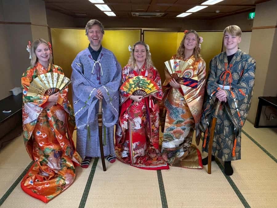 Kyoto Private Tea Ceremony at a Japanese Inns - Tea ceremony in a private group