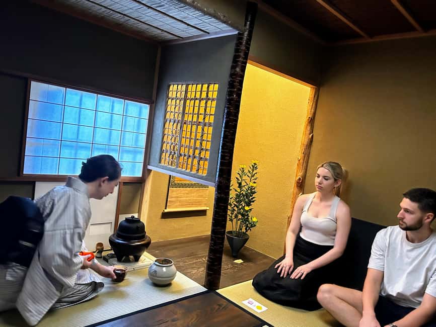 Kyoto: Private Tea Ceremony at local home with tea master - The opening lesson: history before the tea