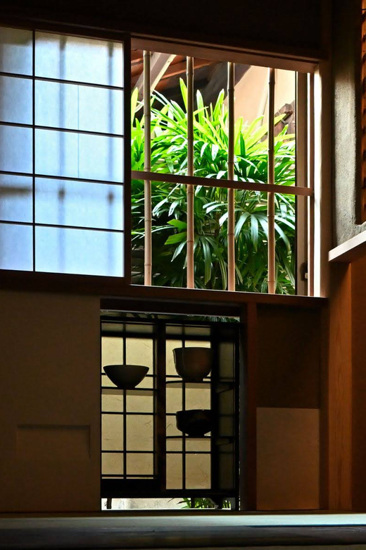 Kyoto: Private Tea Ceremony at local home with tea master - Getting to the tea room near Nijo Castle