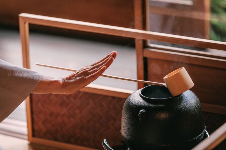 Kyoto: Private Tea Ceremony with a Garden View - Watching the ceremony in the main tearoom