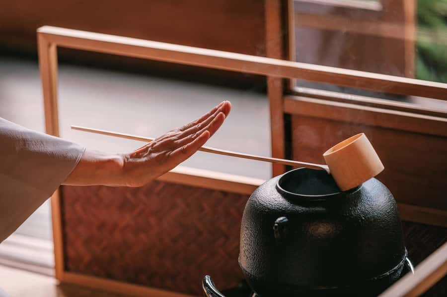 Kyoto: Private Tea Ceremony with a Garden View - Making your own bowl of matcha