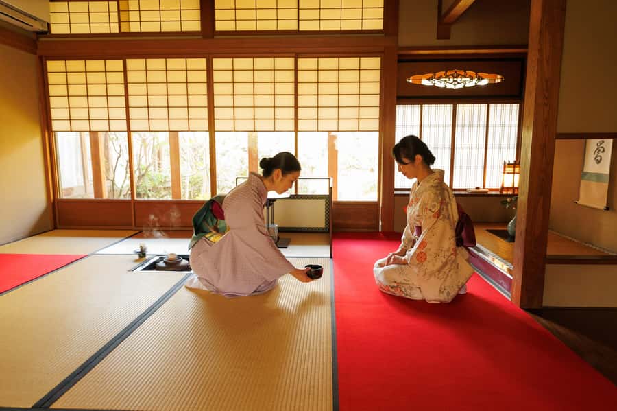 Kyoto: Private Tea Ceremony with a Garden View - What the one-hour format gives you