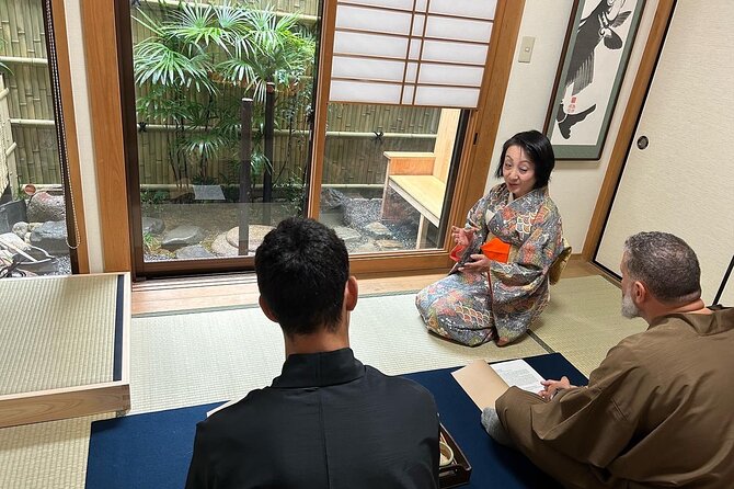 Kyoto Private Tea Ceremony with Tea Master at Home - A teacher who makes formal etiquette feel manageable