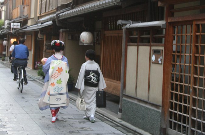 Kyoto private tour (Shore excursion available from Osaka or Kobe port) - Guides Who Shape the Day