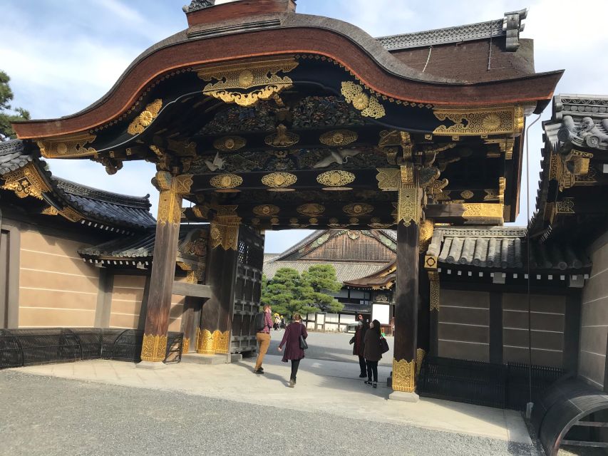 Kyoto: Private Walking Tour with Kiyomizu Temple & Gion - Yasaka Shrine and a hands-on lesson in shrine customs