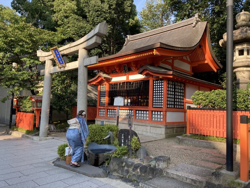 Kyoto: Private Walking Tour with Kiyomizu Temple & Gion - Optional downtown streets before Nishiki Market