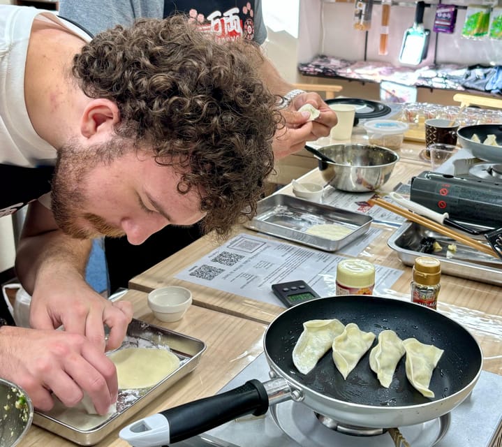 Kyoto: Ramen, Gyoza, and Onigiri Cooking Class - Why the ramen broth is the real lesson