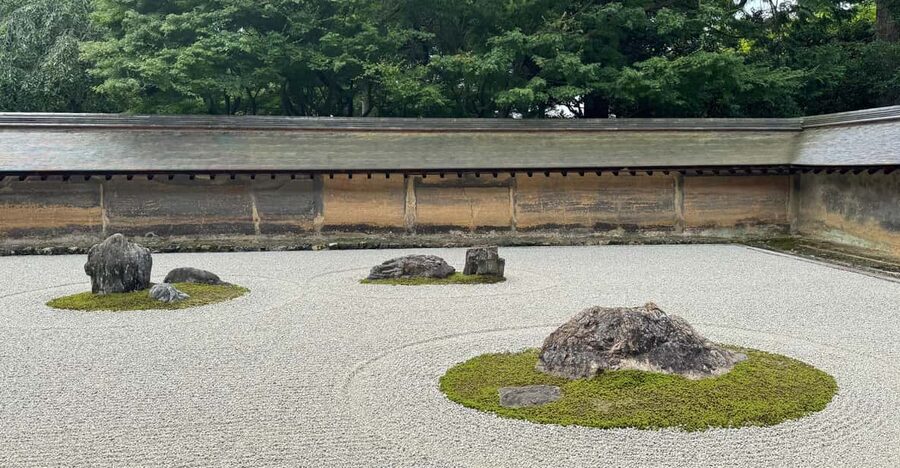 Kyoto: Ryōan-ji, Greatest Zen Garden Guided Tour in 80 Min. - Inside the Famous Rock Garden