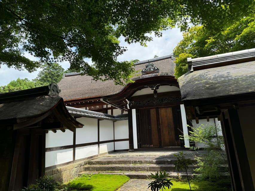 Kyoto: Ryōan-ji, Greatest Zen Garden Guided Tour in 80 Min. - What the Private Guide Adds