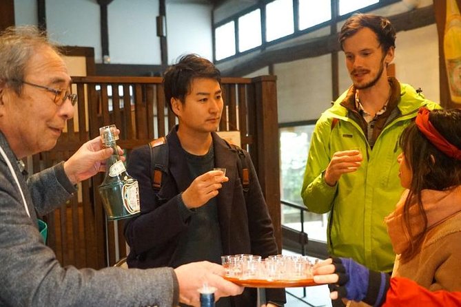 Kyoto Sake Brewery & Tasting Walking Tour - The main tasting: 18 glasses and plenty to compare