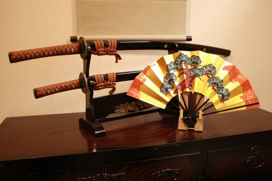 Kyoto: Samurai Kenbu Traditional Sword Dancing Show - The short sword lesson at the end