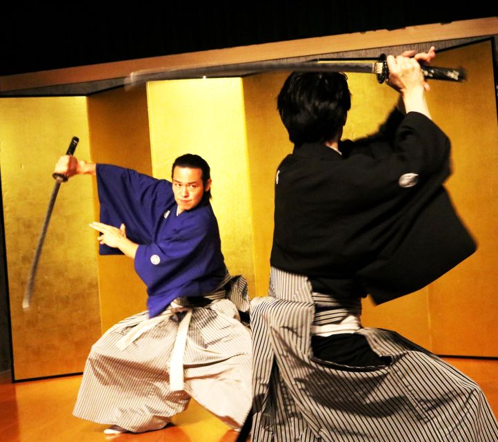 Kyoto: Samurai Kenbu Traditional Sword Dancing Show - How well does the English narration work?