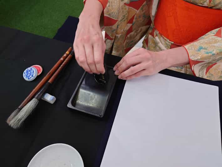 Kyoto: Sumi Ink and Brush Calligraphy Experience - Brush practice comes before the bamboo