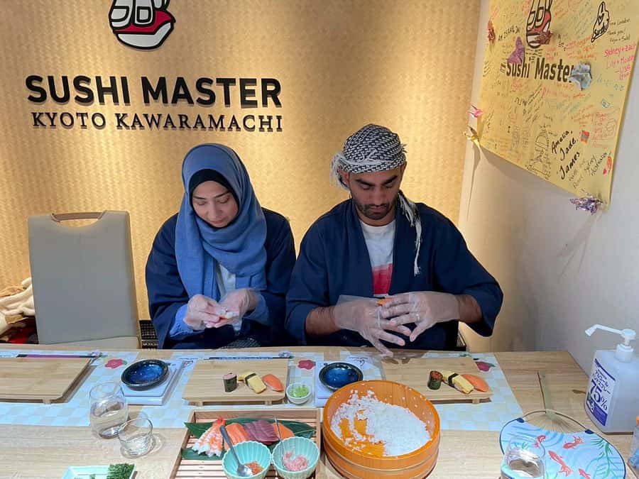 Kyoto: Sushi Making Experience in Kawaramachi - A Small Souvenir to Finish the Visit