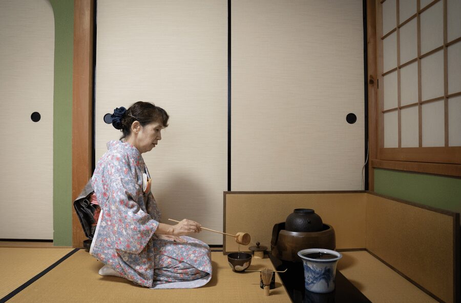 Kyoto: Tea Ceremony Experience in a Small Tea Room - A Small Tea Room Near Kamogawa Delta