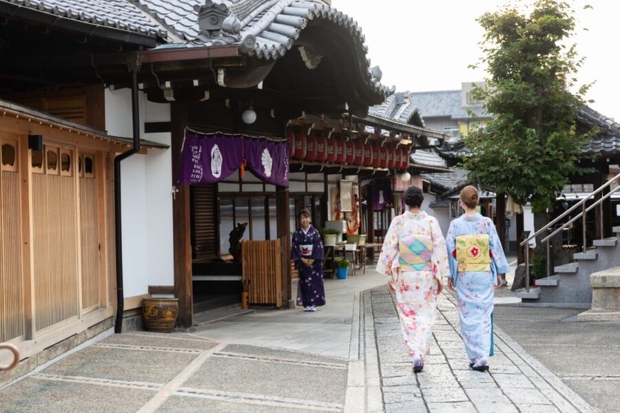 Kyoto: Tea Ceremony Ju-An at Jotokuji Temple - Entering the Grand Tearoom