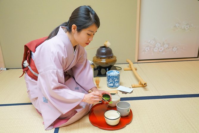 Kyoto Tea Ceremony & Kiyomizu-dera Temple Walking Tour - What the guide adds to the morning