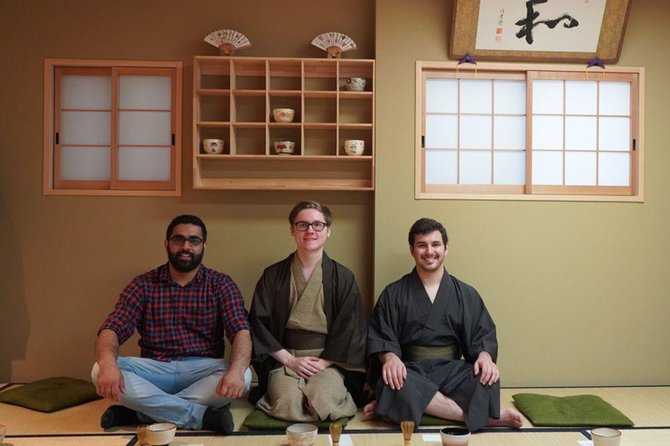 Kyoto Tea Ceremony & Kiyomizu-dera Temple Walking Tour - Walking through Kiyomizuzaka’s old shop streets