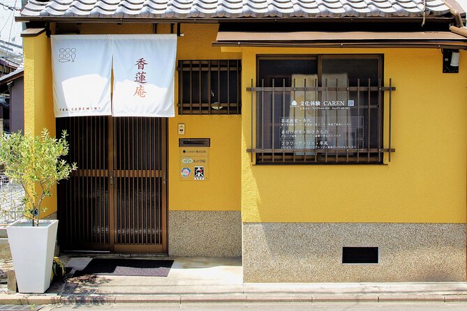 KYOTO Tea Ceremony with kimono near by Imamiya Jinjya Shrine - Preparing your own matcha