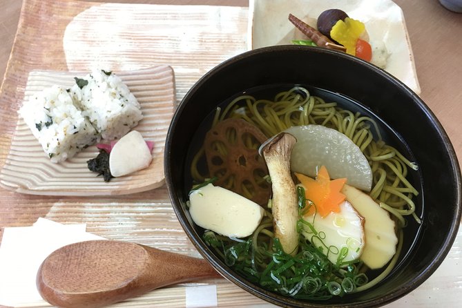 Kyoto tea town for matcha lovers - Uji Shrine gives the morning a cultural start