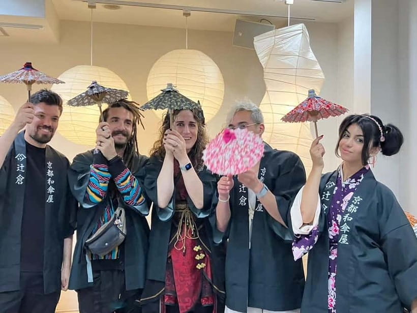 Kyoto: Traditional Mini Umbrella Making Workshop - Who should book this workshop?