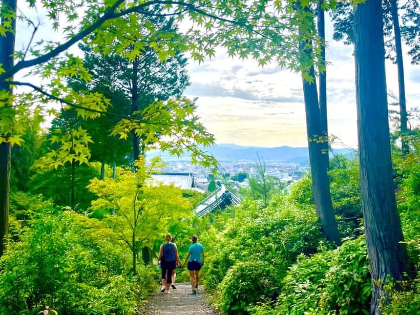 Kyoto : True Kyoto Avoid the crowds E-Bike Tour - Key points at a glance