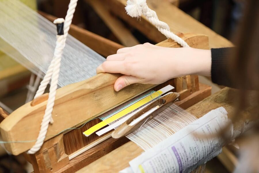 Kyoto: Try Nishijin Weaving in the Oldest Geisha District - The guide makes the difference