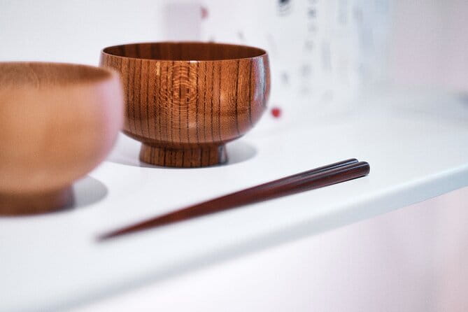 Kyoto Urushi Lacquer Factory Tour and Chopstick Making Experience - Key points to know before booking