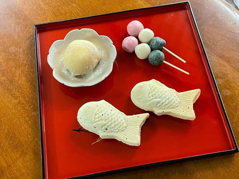 Kyoto: Wagashi (Japanese sweets) Cooking near Fushimiinari - A Kyoto sweets class inside a real Japanese home
