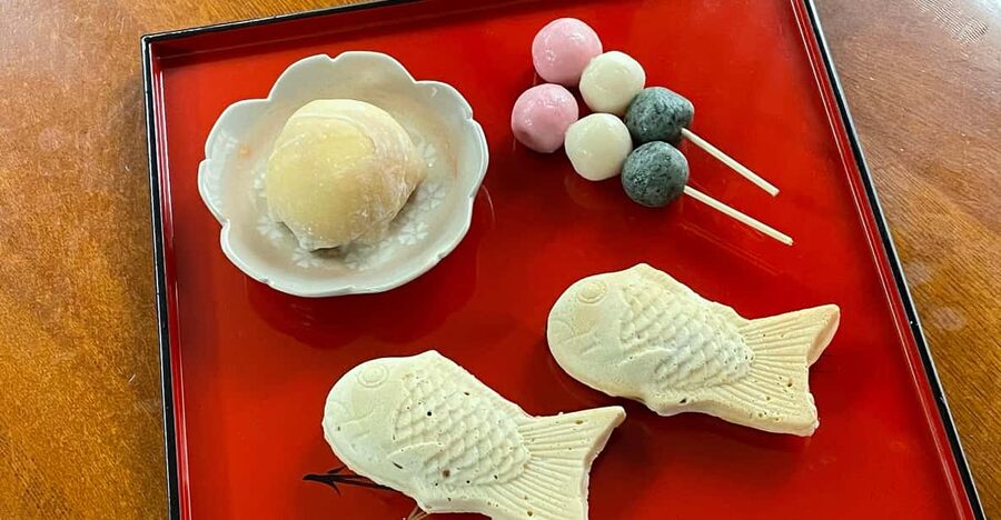 Kyoto: Wagashi (Japanese sweets) Cooking near Fushimiinari - The matcha finish in a traditional tea room