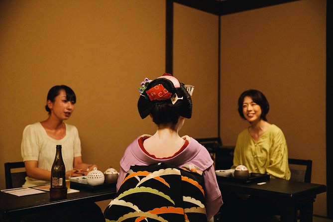 Mesmerizing Dinner with Maiko & Geisha - Key points to know before booking