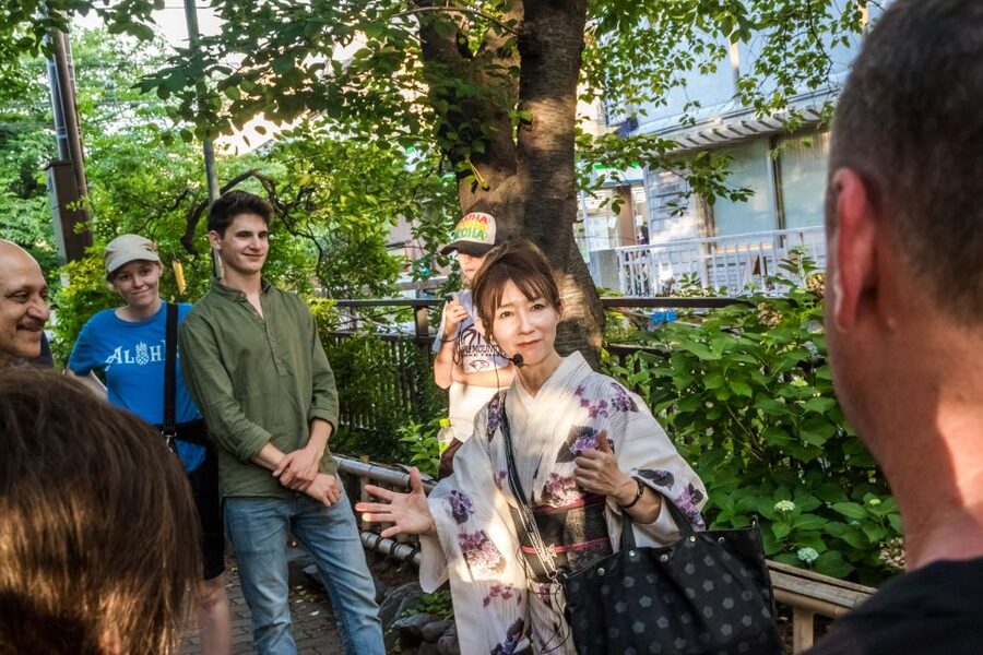 Night Walk in Gion: Kyoto's Geisha District - Timing your evening in Gion