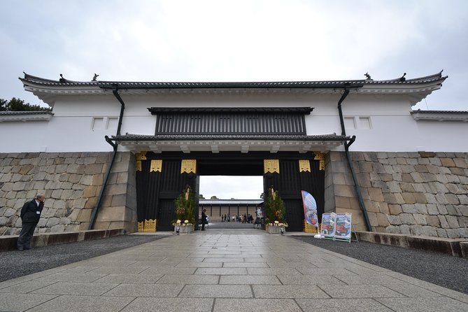 Nijo Castle and Imperial Palace Visit with Guide - Why these two Kyoto sites belong together