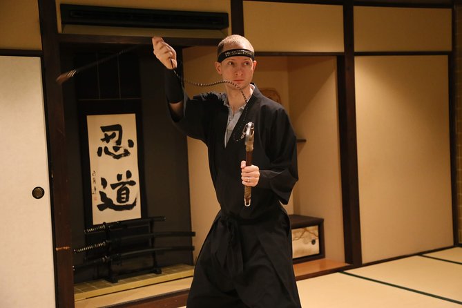 Ninja 2-hour Hands-on Lesson by Japanese master in Kyoto -Medium - Why the small class improves the lesson