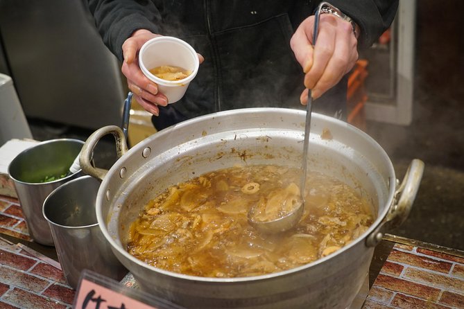 Nishiki Market Brunch Walking Tour (7 Tastings + Brunch) - The guides make the biggest difference