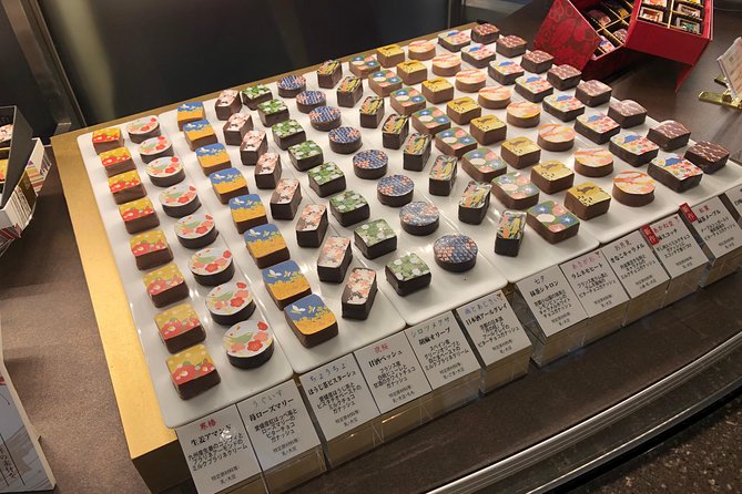 Nishiki Market Walking Food Tour with Local guide - Small groups, dietary needs, and the pace